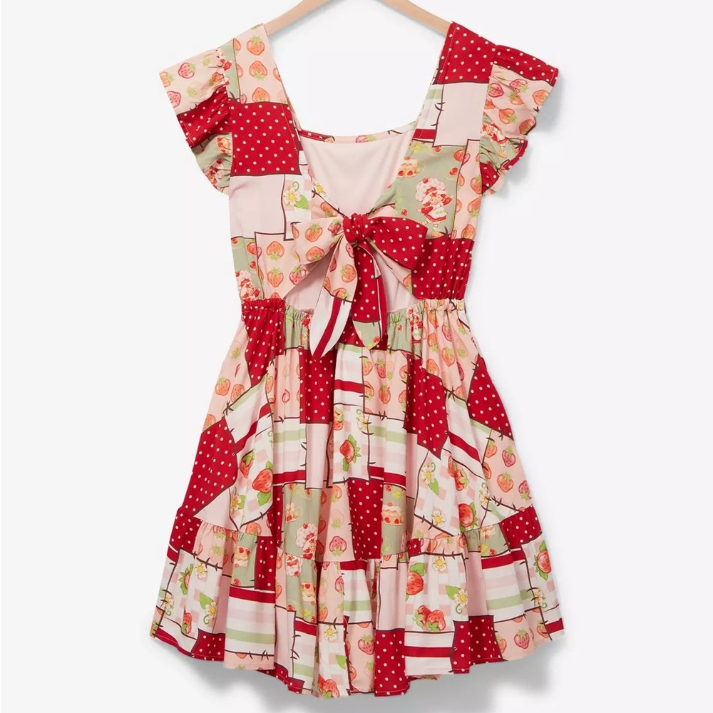 Her Universe Strawberry Shortcake Patchwork Ruffl… - image 2
